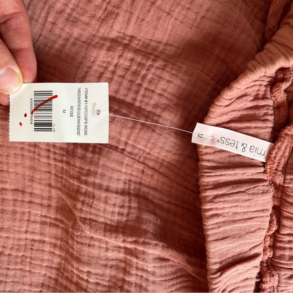 Mia and Tess gauze shorts - Picture 3 of 3